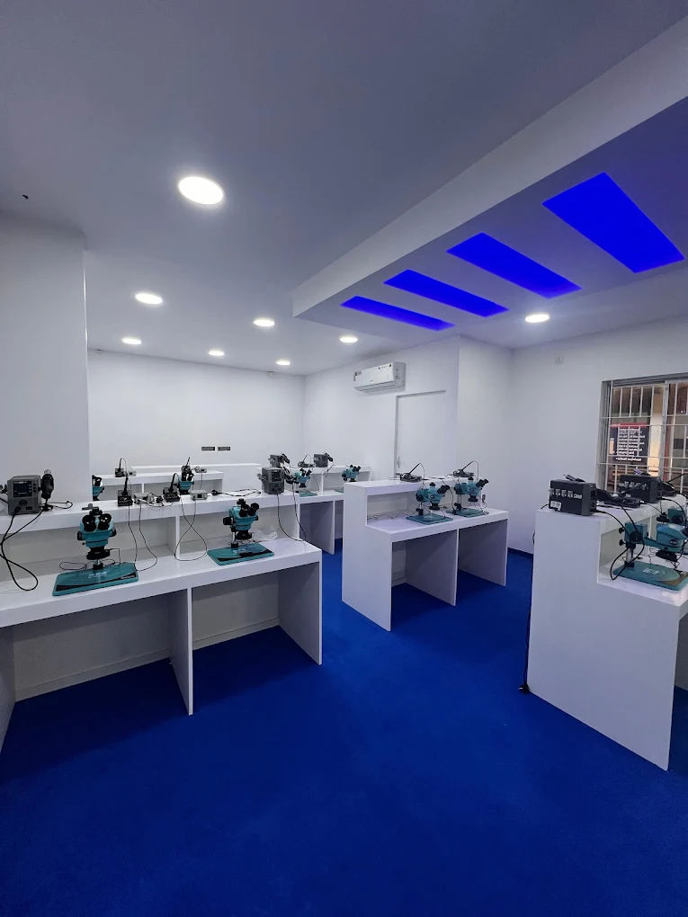 GSM Mobile Phone Institute Vadakara Kozhikode mobile phone repairing training institute Kerala mobile repair course technical training center