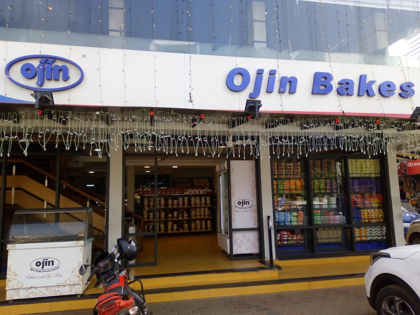 Ojin Bakes & Restaurant Kozhikode – Bakery and Sweets